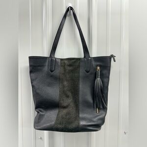 D&J Black Leather Tote Bag with Tassel